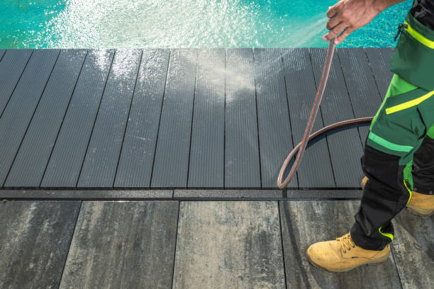 Best Deck Cleaning Services  in South Beach, FL