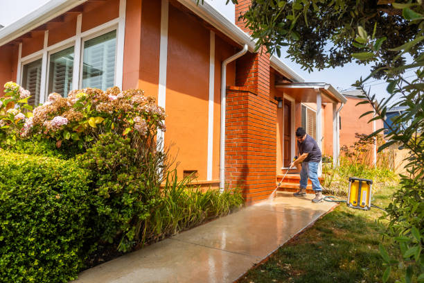 Best Garage Pressure Washing  in South Beach, FL